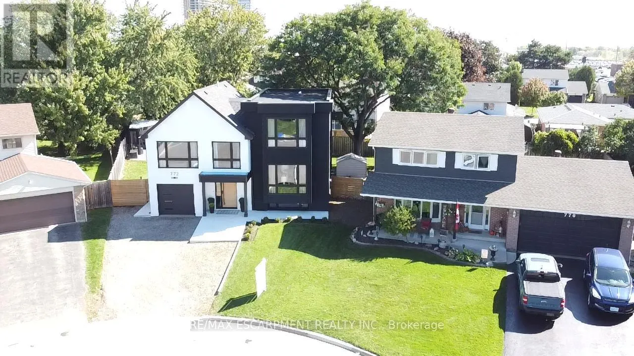 772 BANTING COURT