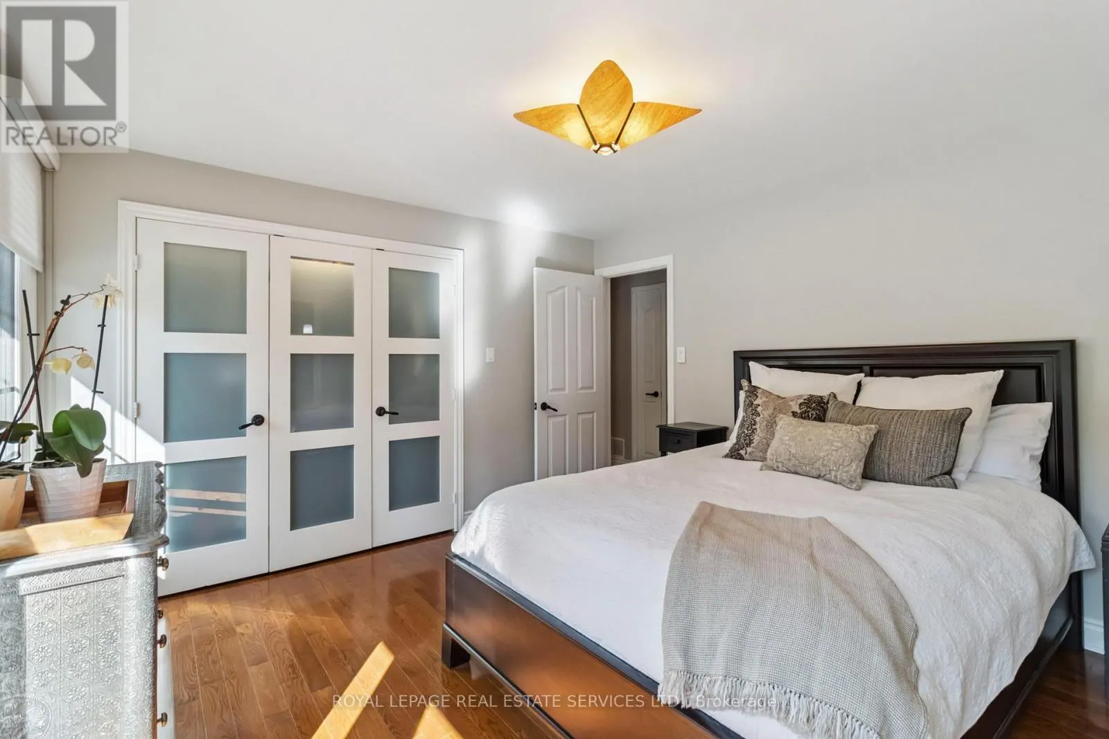 2019 LAKESHORE ROAD W
