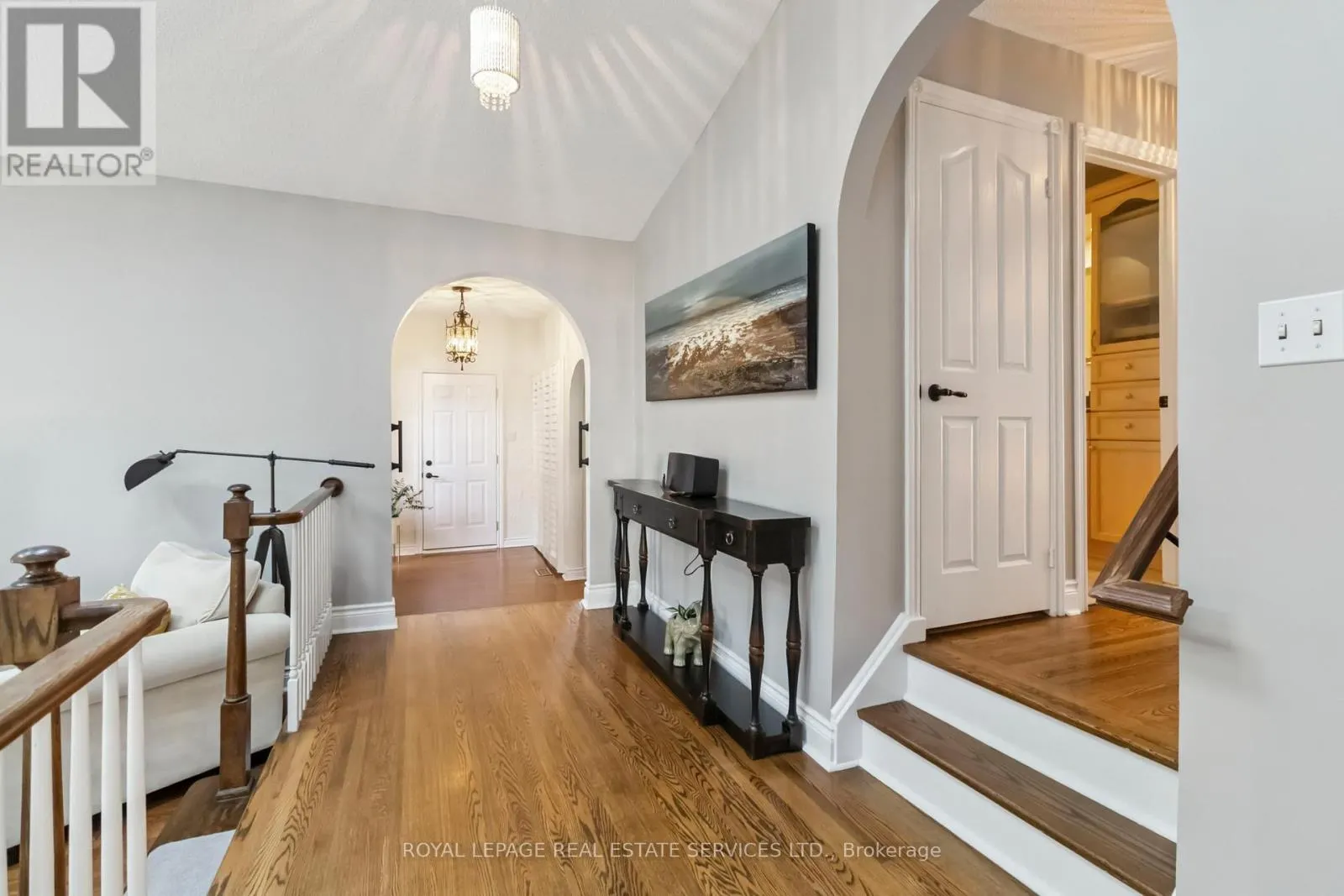 2019 LAKESHORE ROAD W