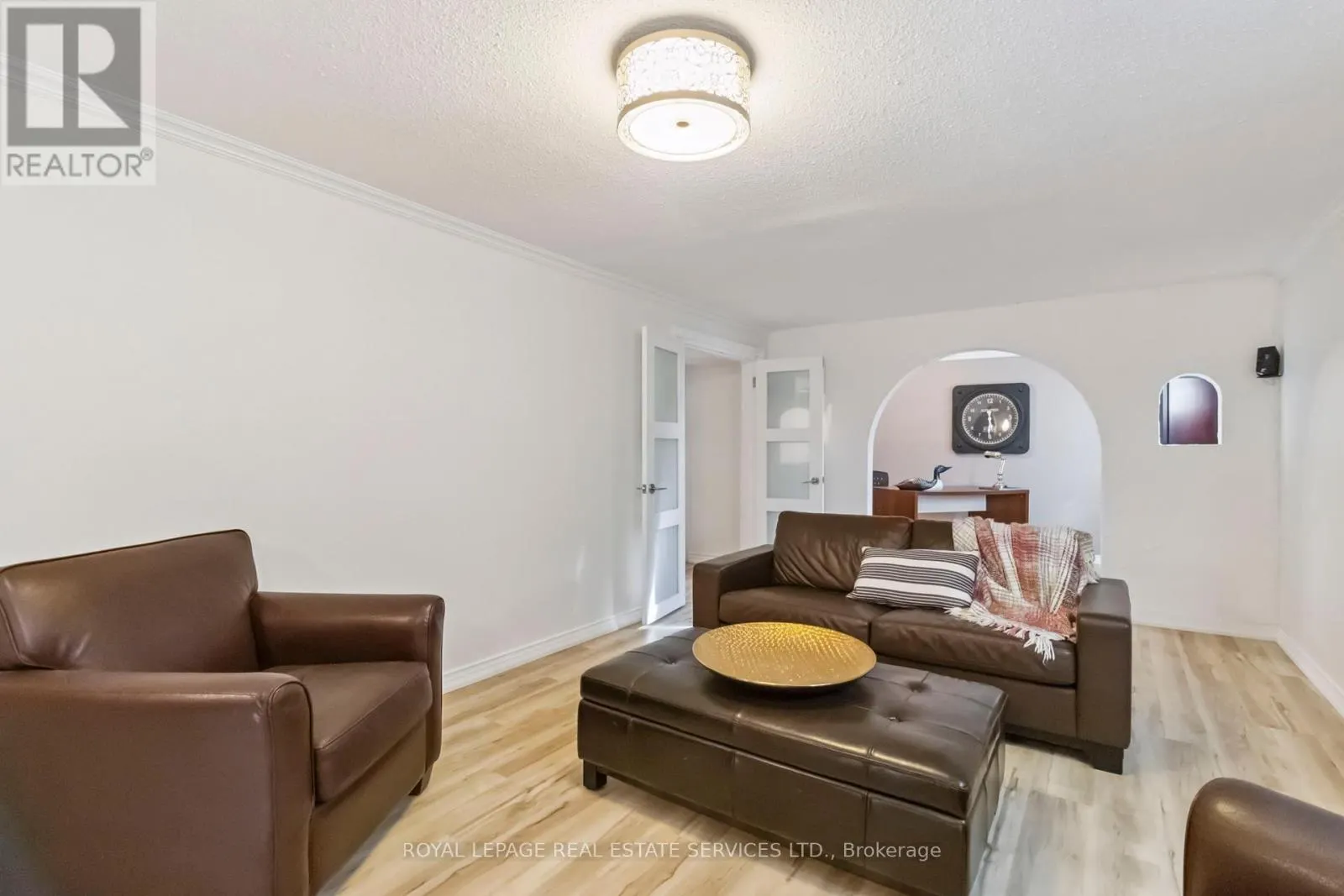 2019 LAKESHORE ROAD W