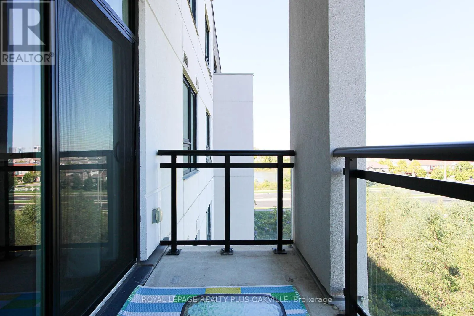 526 - 1105 LEGER WAY