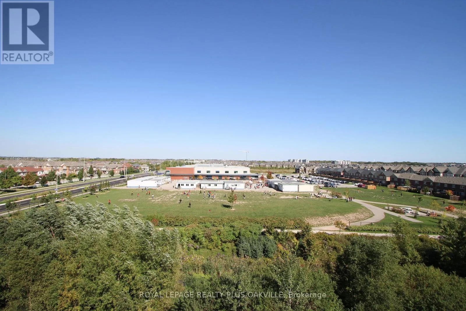 526 - 1105 LEGER WAY