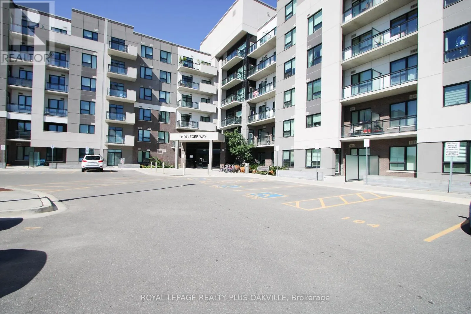 526 - 1105 LEGER WAY