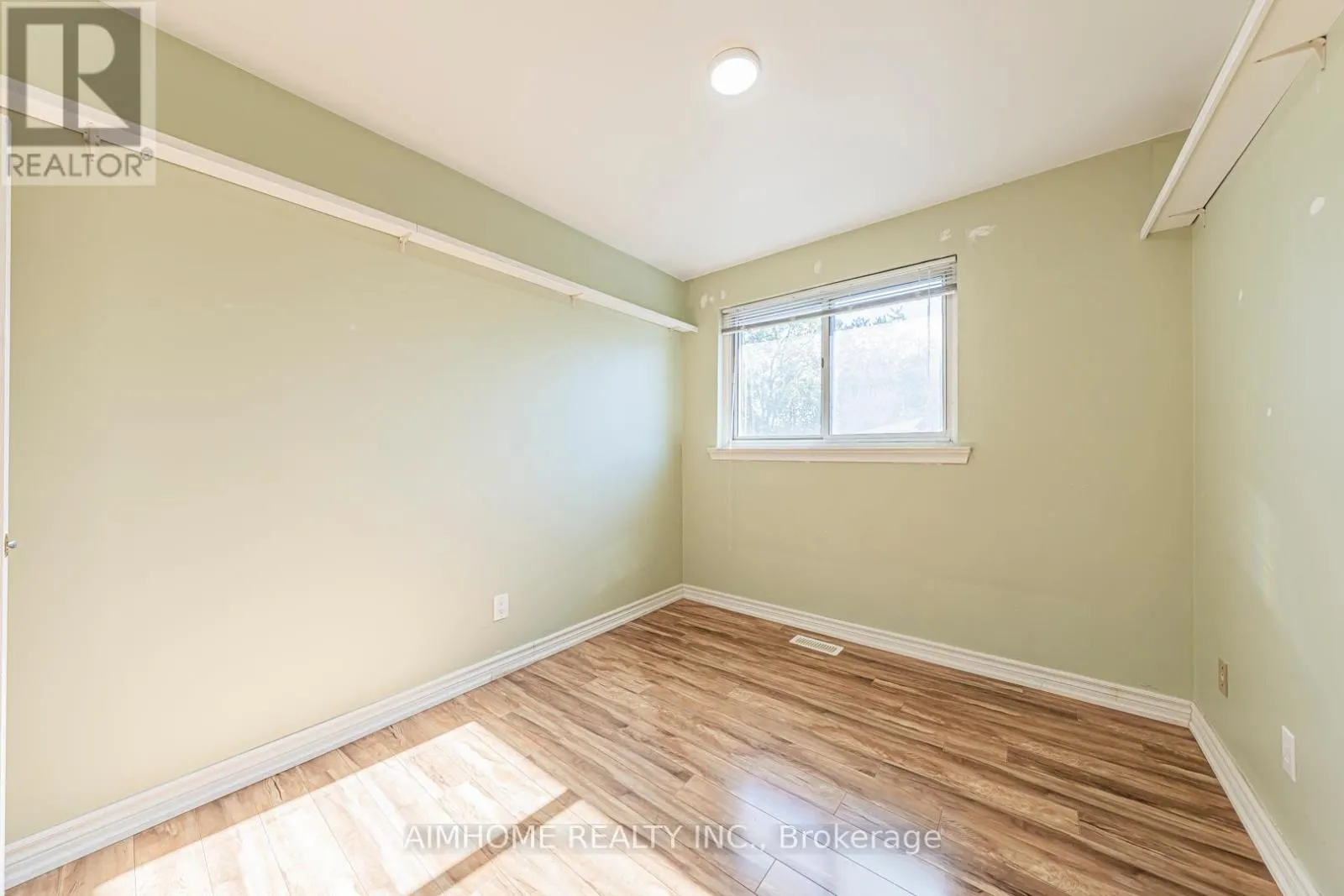 2583 LUNDIGAN DRIVE