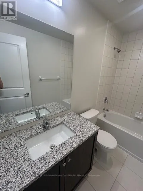 303 - 38 ANNIE CRAIG DRIVE