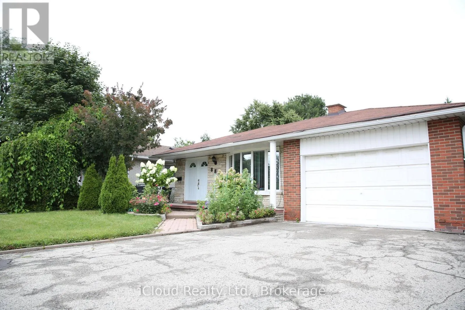 888 BLOOR STREET