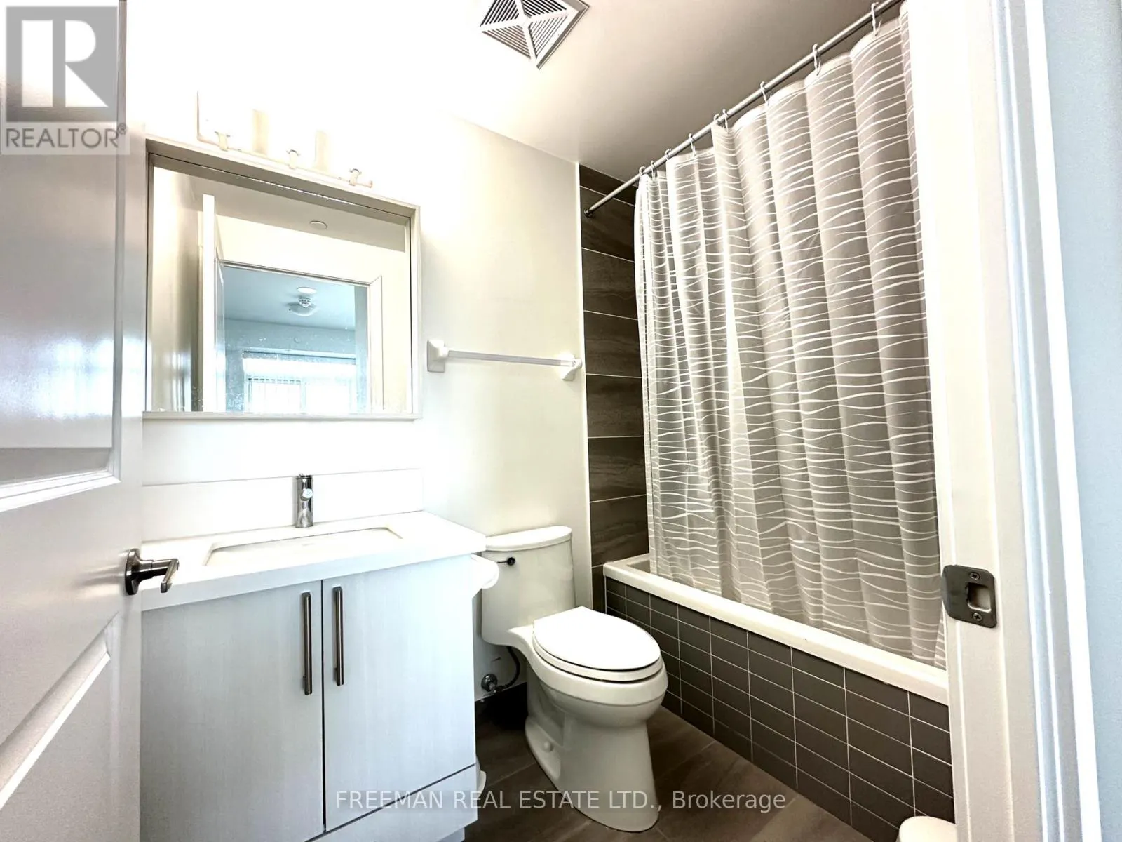 4699 GLEN ERIN DRIVE