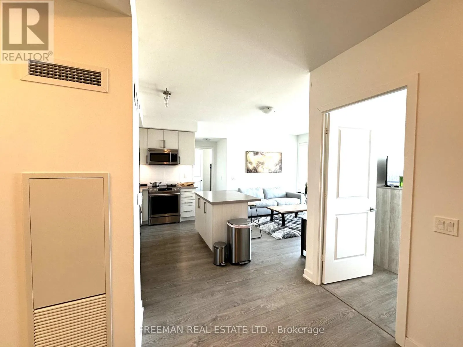 4699 GLEN ERIN DRIVE