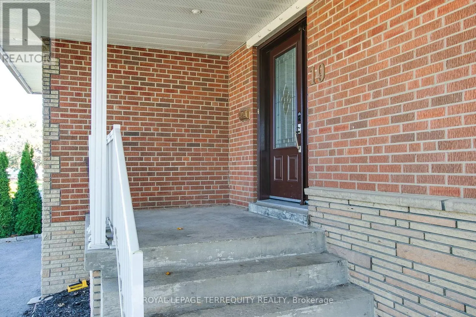 19 WALL AVENUE