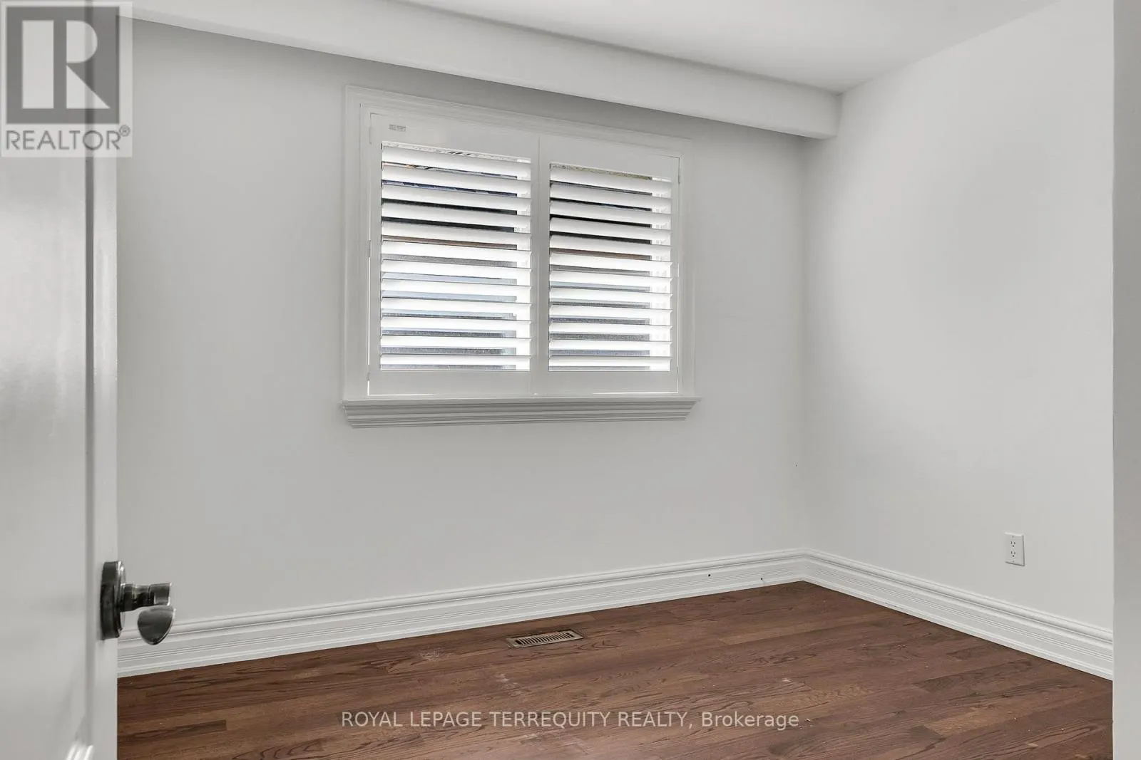 19 WALL AVENUE