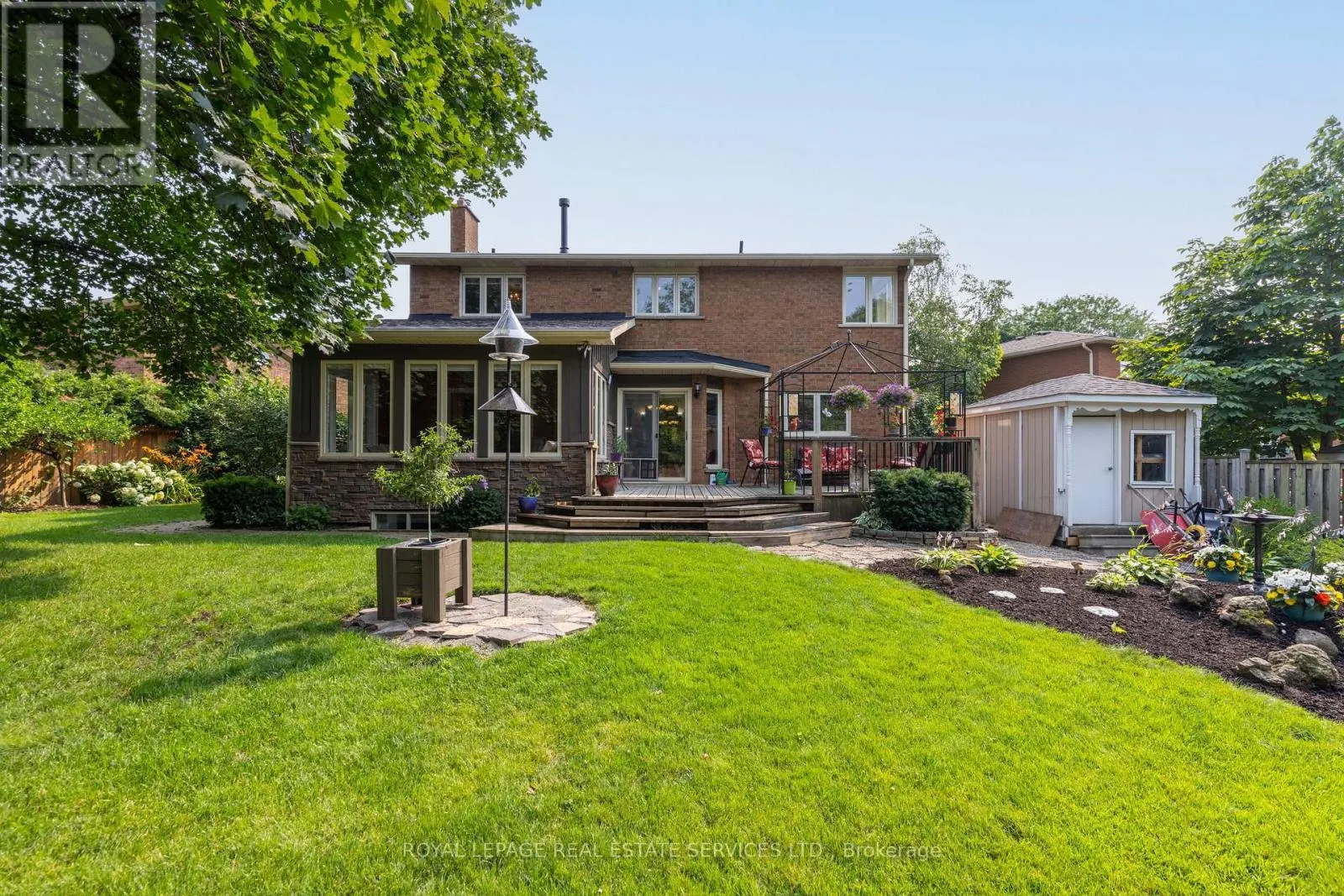 1210 BEECHGROVE CRESCENT