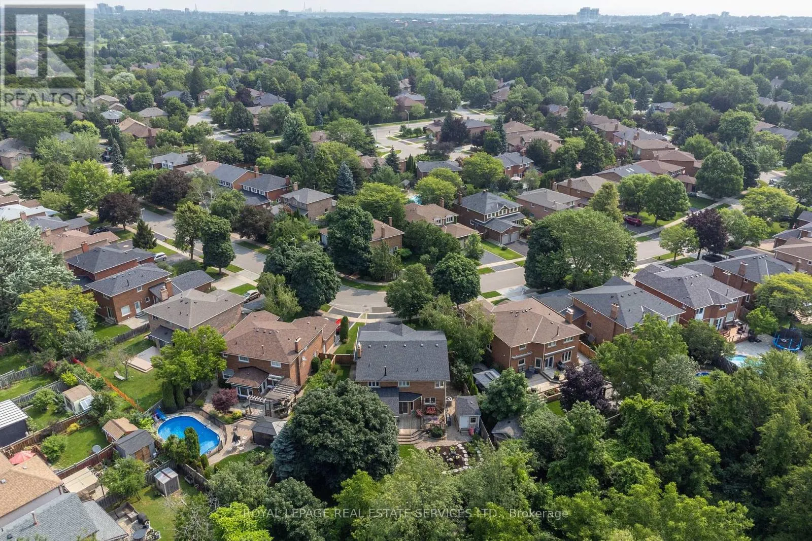 1210 BEECHGROVE CRESCENT