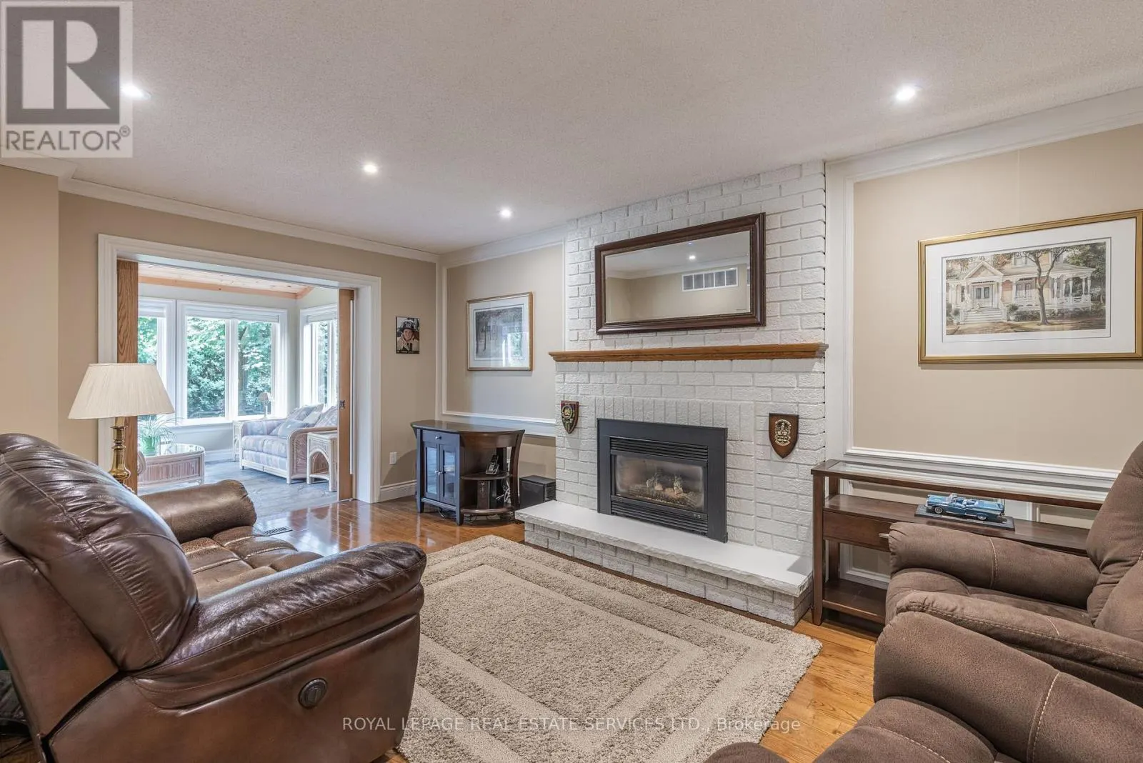 1210 BEECHGROVE CRESCENT