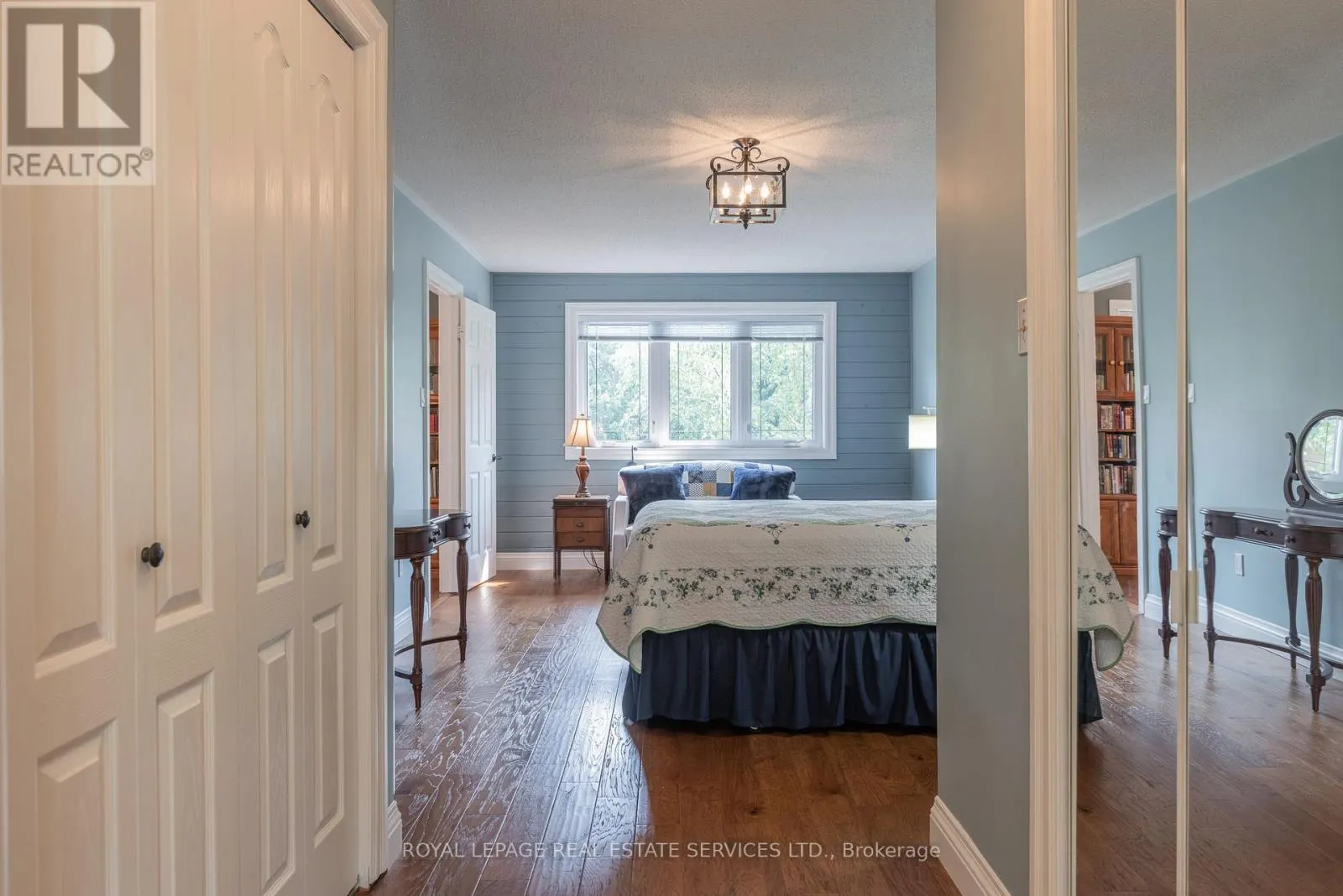 1210 BEECHGROVE CRESCENT