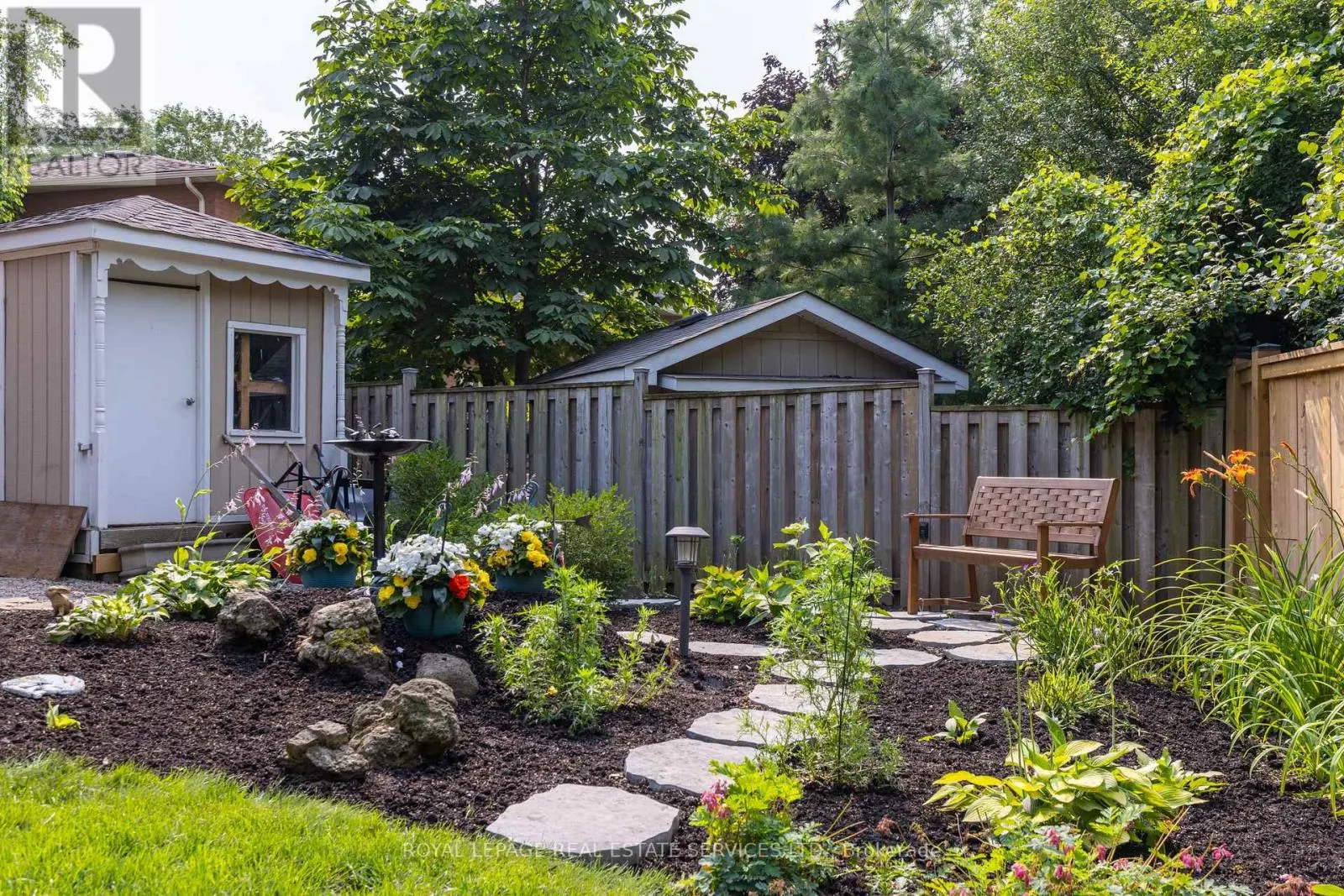 1210 BEECHGROVE CRESCENT