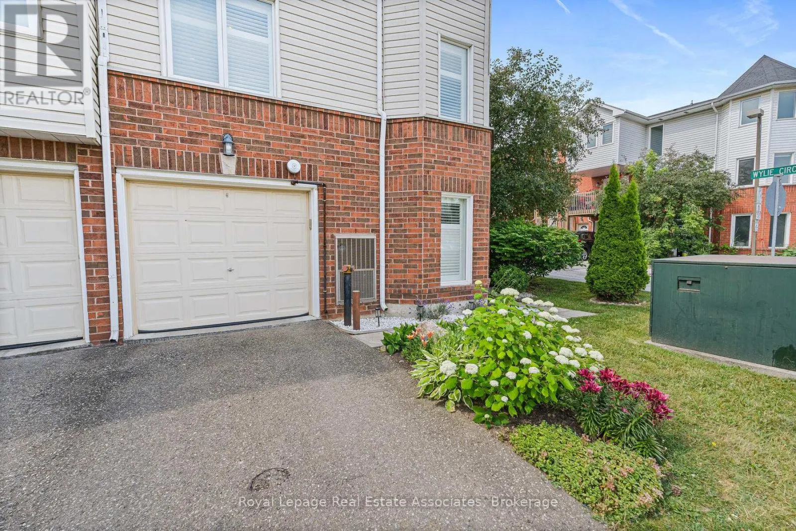 54 WYLIE CIRCLE