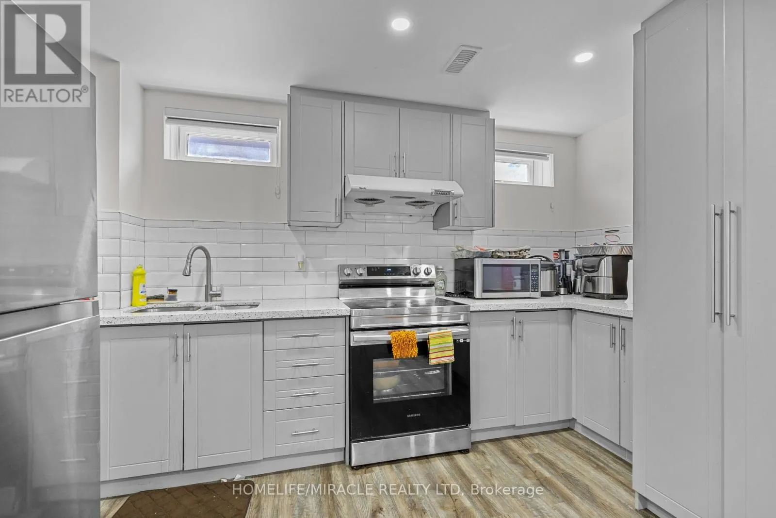 44 NEWARK WAY