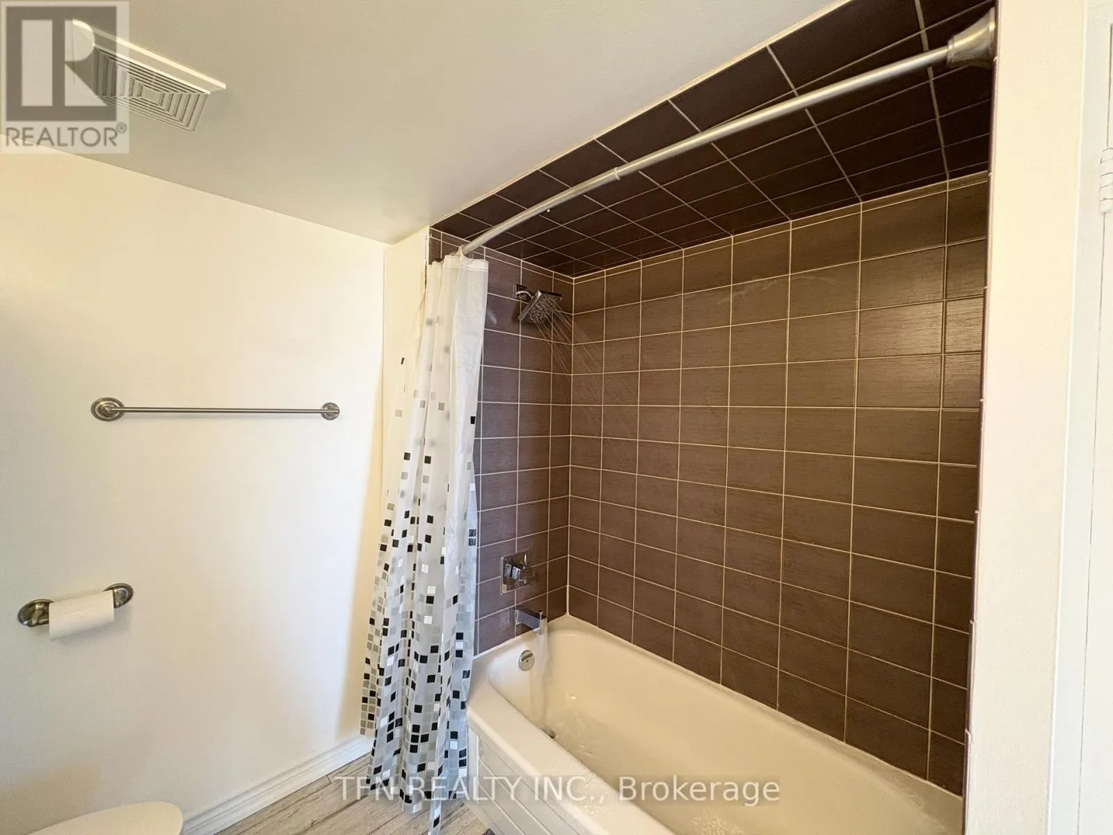 1102 - 4205 SHIPP DRIVE