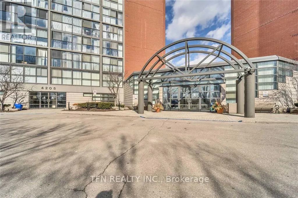 1102 - 4205 SHIPP DRIVE
