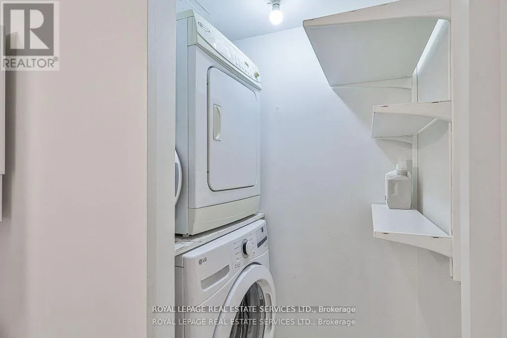 216 - 2267 LAKESHORE BOULEVARD W