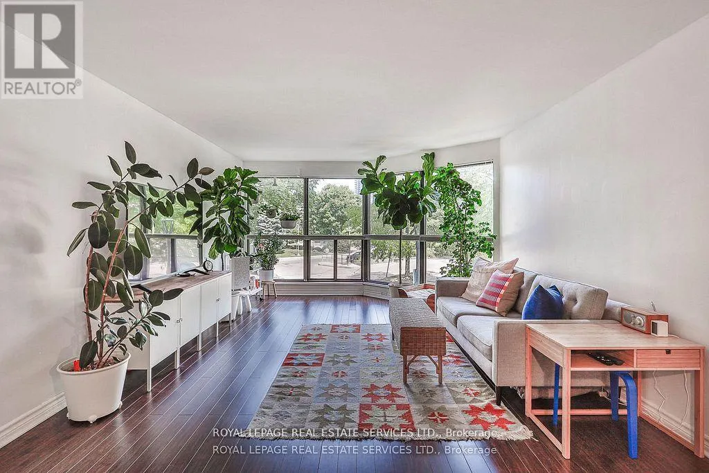 216 - 2267 LAKESHORE BOULEVARD W