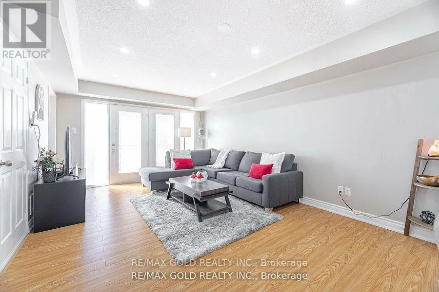 51 - 60 FAIRWOOD CIRCLE