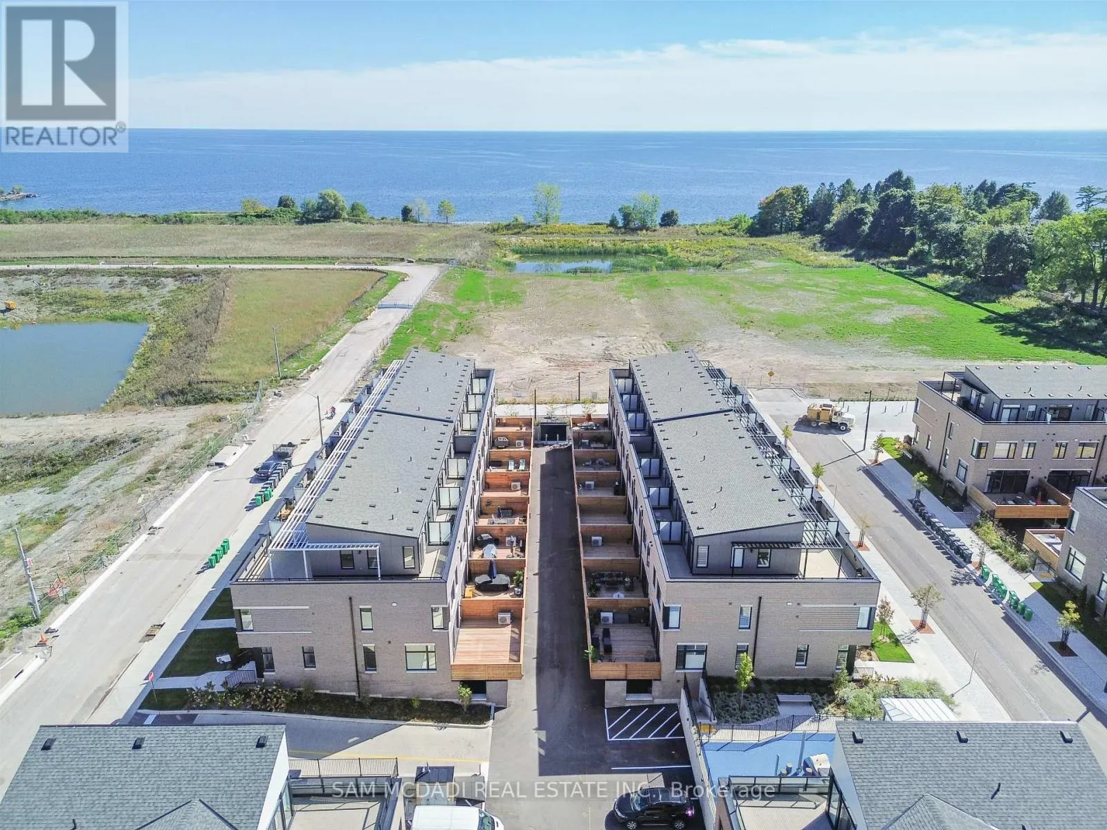 103 - 100 COVESIDE DRIVE