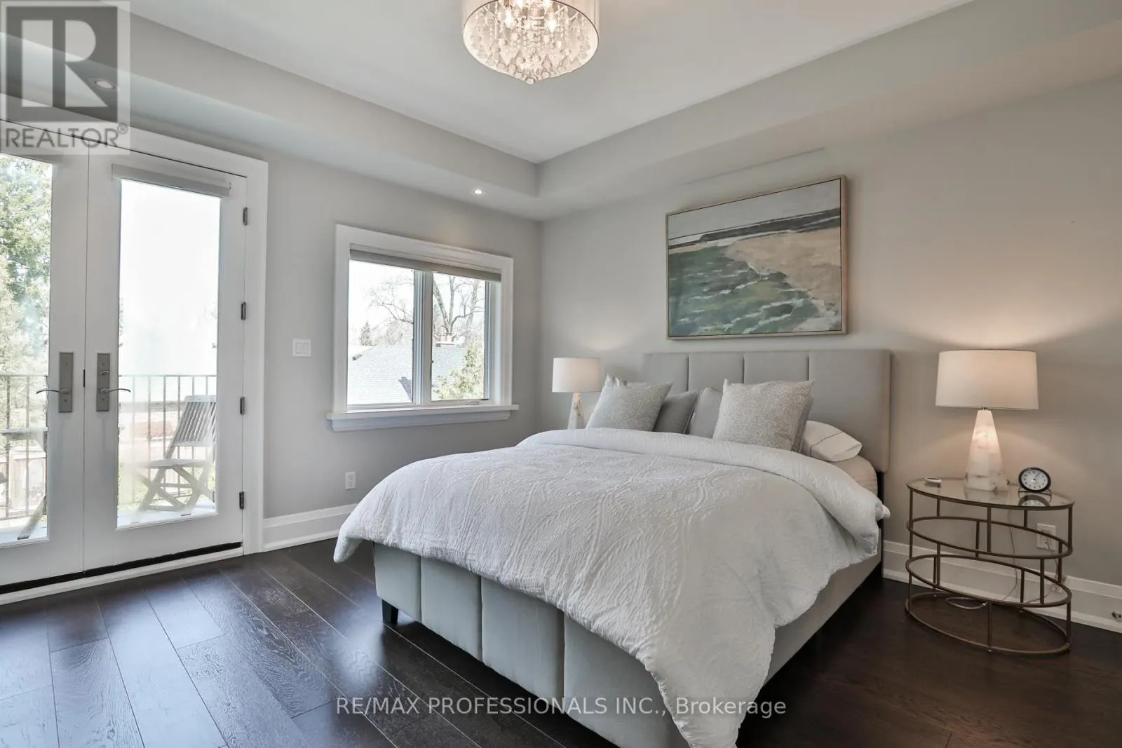 6 MEADOWCREST ROAD