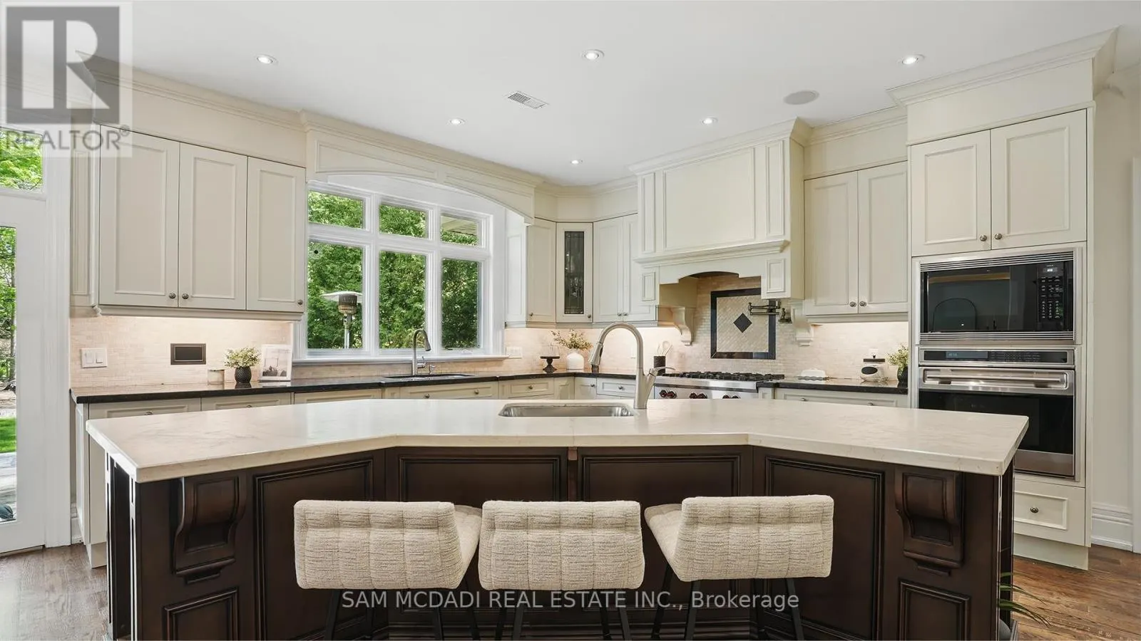 1173 WOODEDEN DRIVE