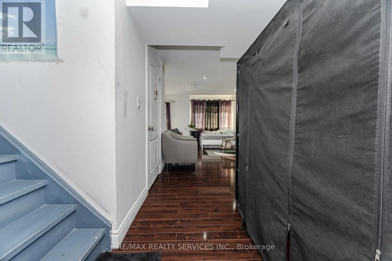 38 DELPORT CLOSE