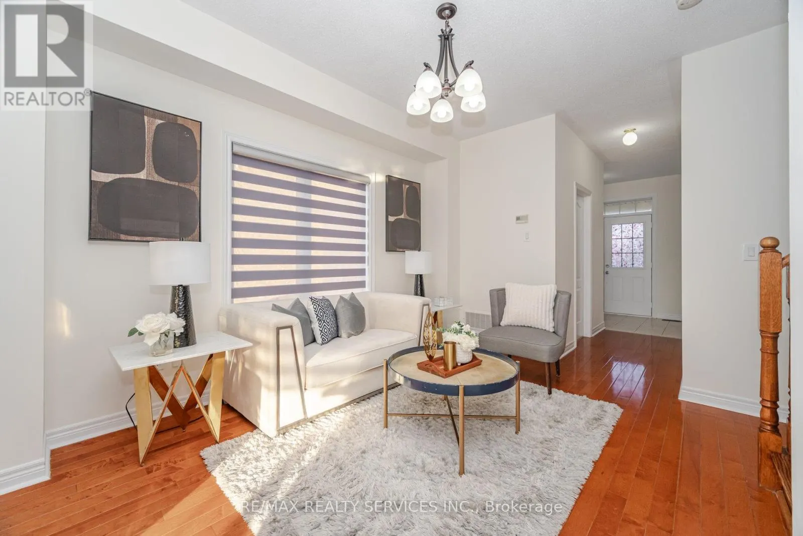 38 DELPORT CLOSE