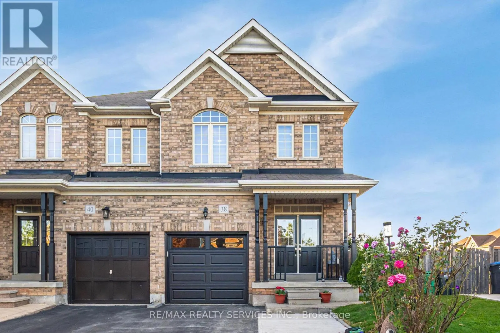 38 DELPORT CLOSE