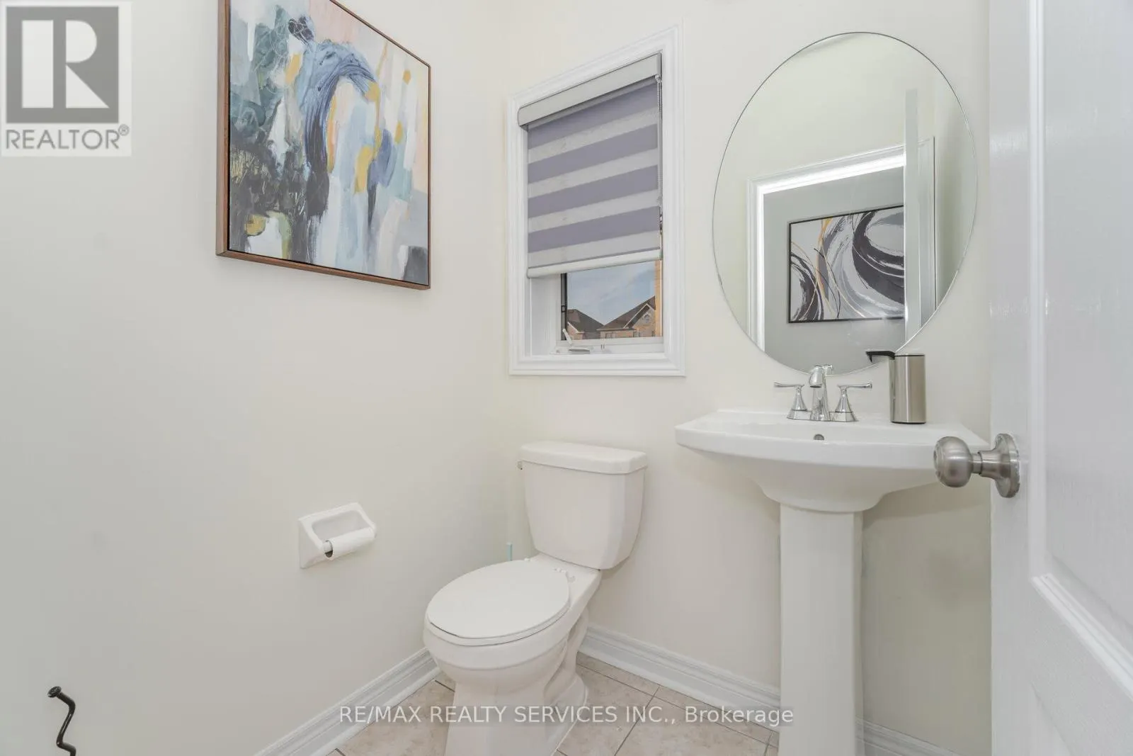 38 DELPORT CLOSE