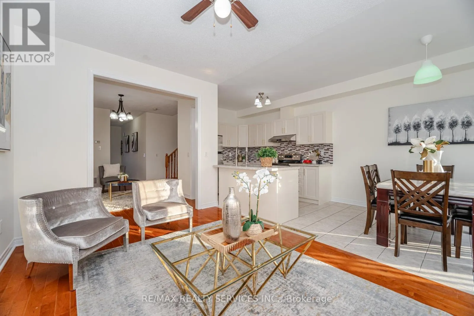 38 DELPORT CLOSE