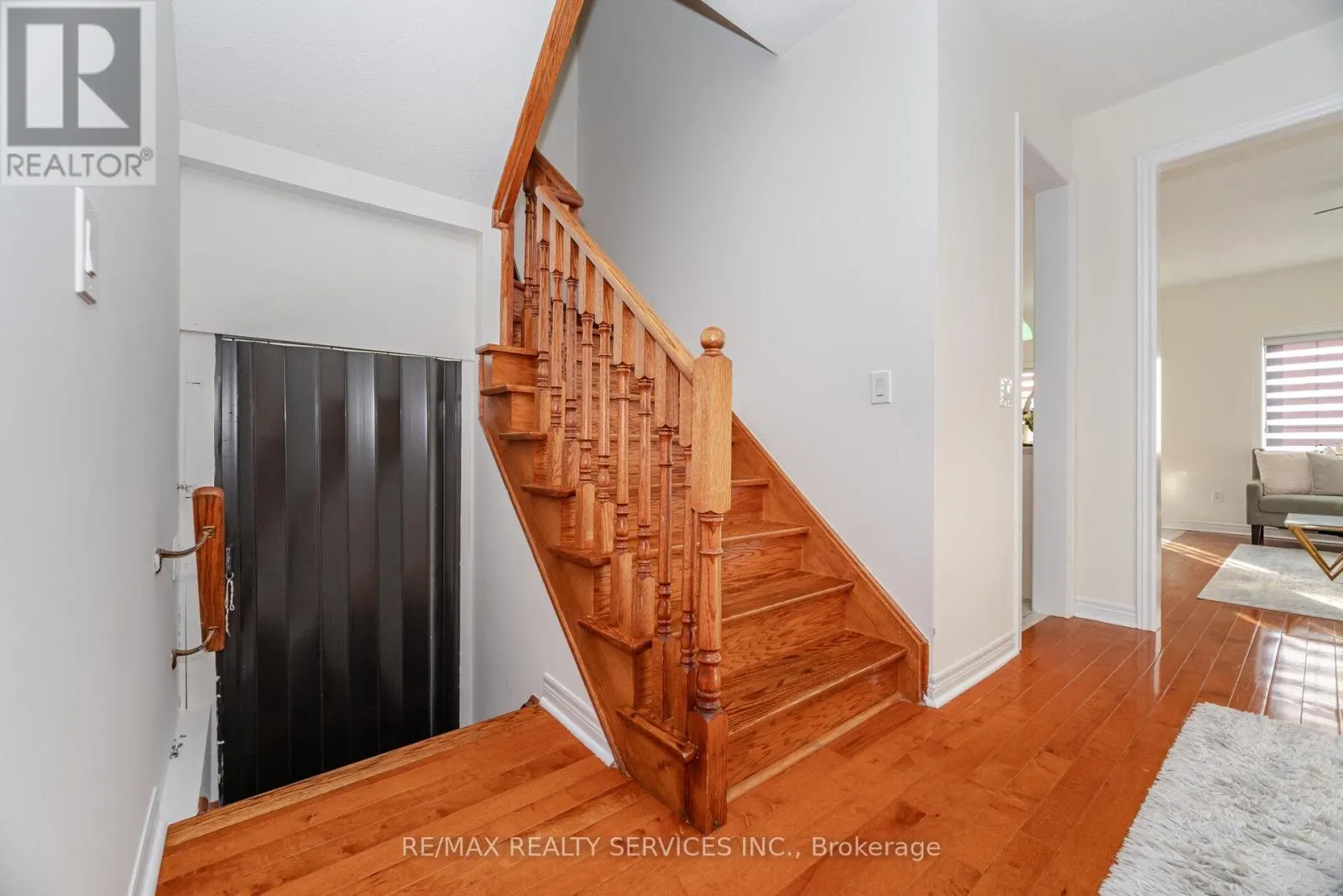 38 DELPORT CLOSE