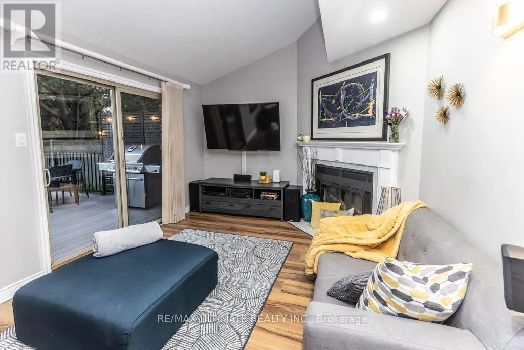 6869 HICKLING CRESCENT