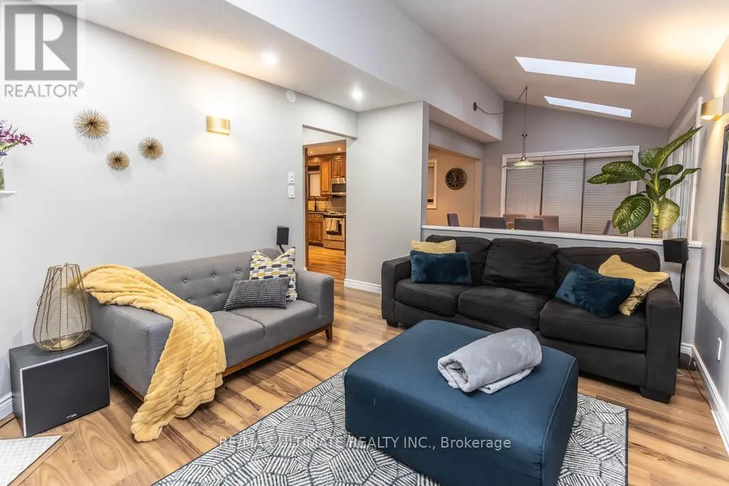 6869 HICKLING CRESCENT