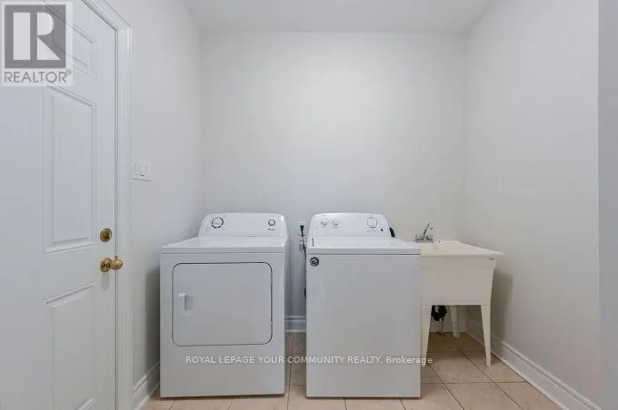 UPPER UNIT - 128 WATSONBROOK DRIVE