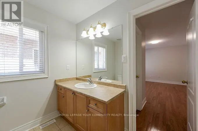 UPPER UNIT - 128 WATSONBROOK DRIVE