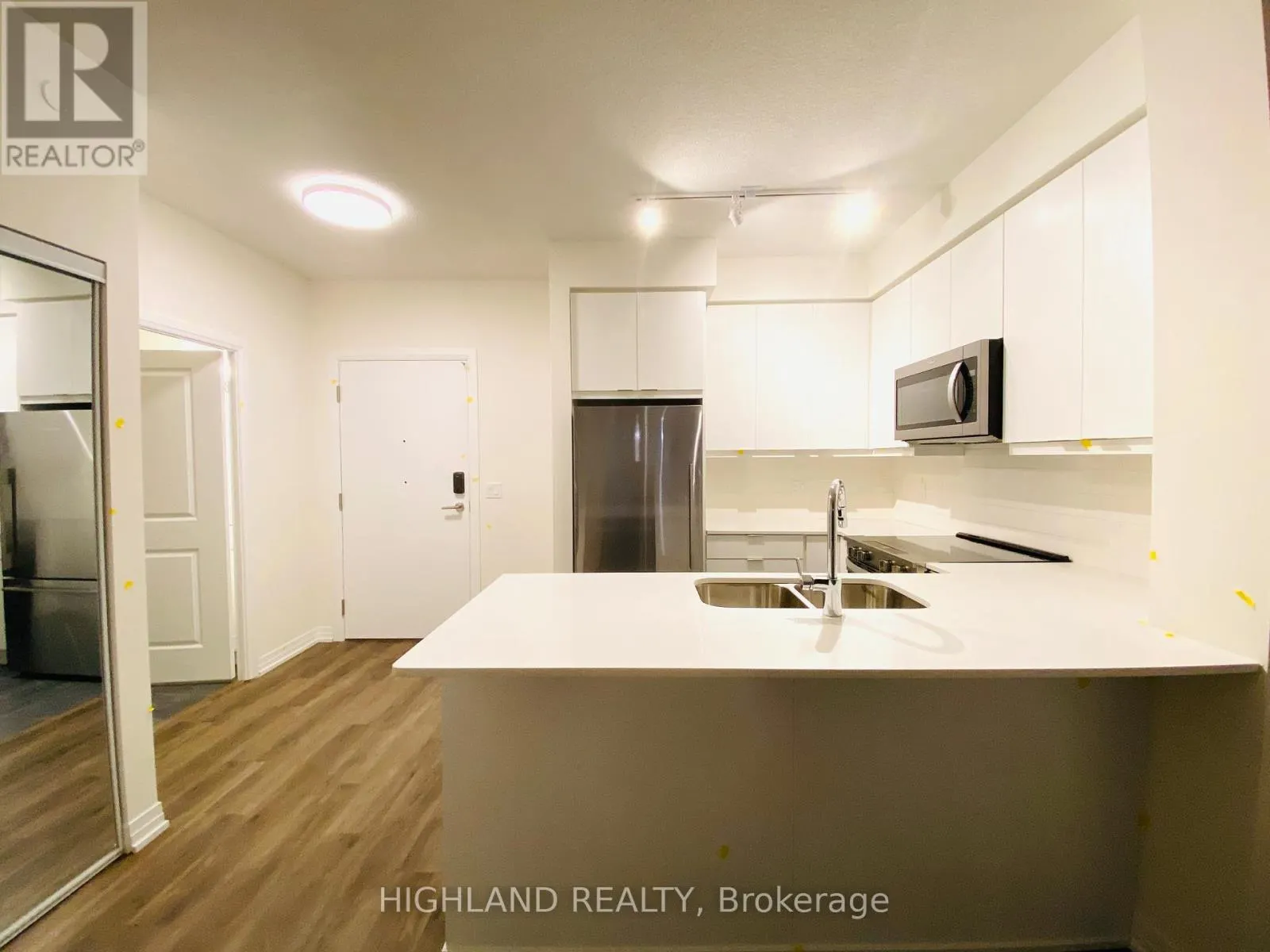 1308 - 15 WATERGARDEN DRIVE