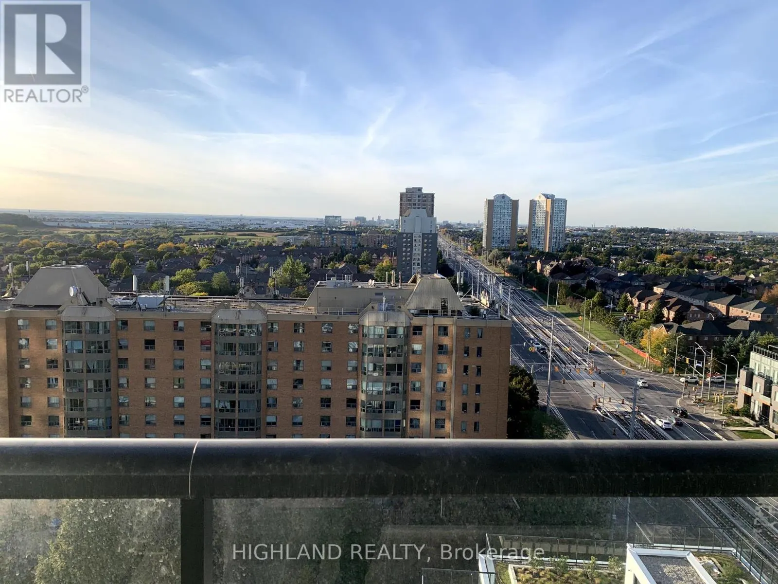 1308 - 15 WATERGARDEN DRIVE