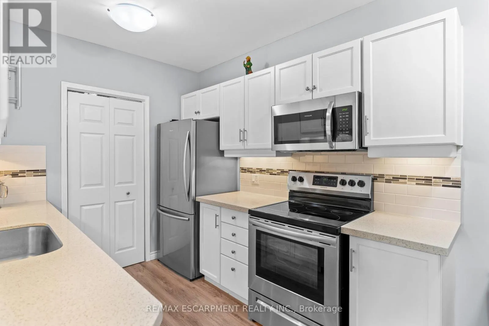 506 - 2075 AMHERST HEIGHTS DRIVE