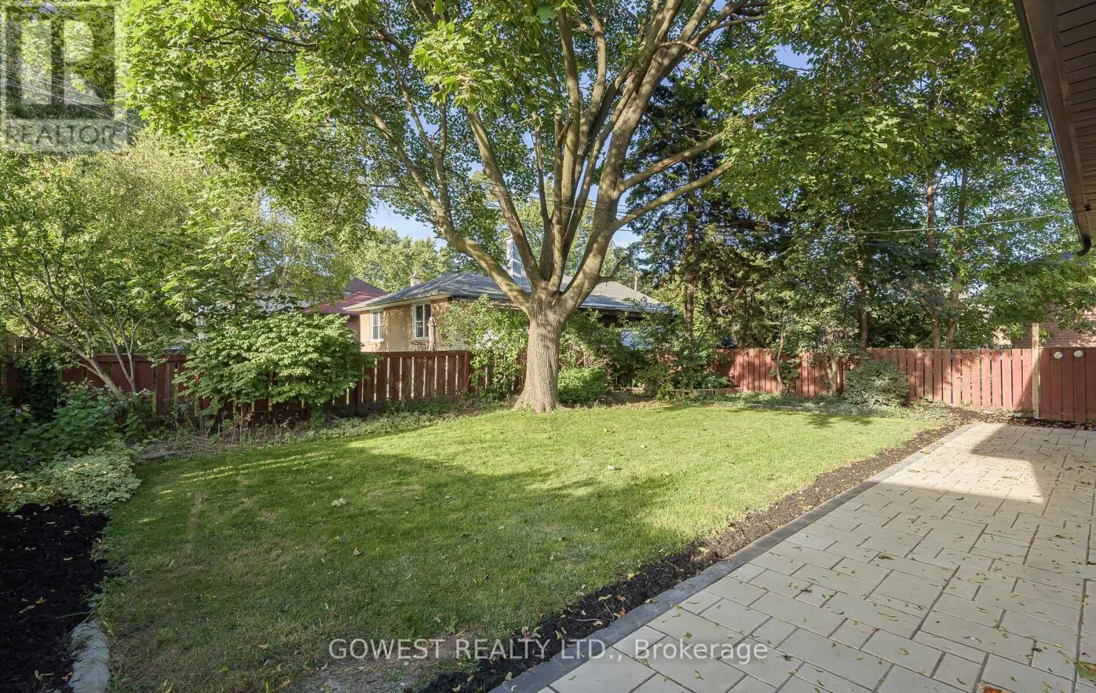 27 HOLLISTER ROAD