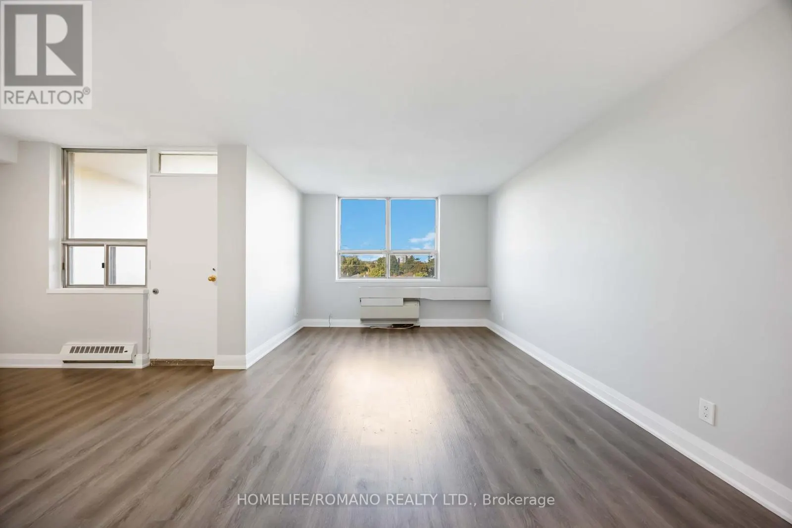 501 - 2835 ISLINGTON AVENUE