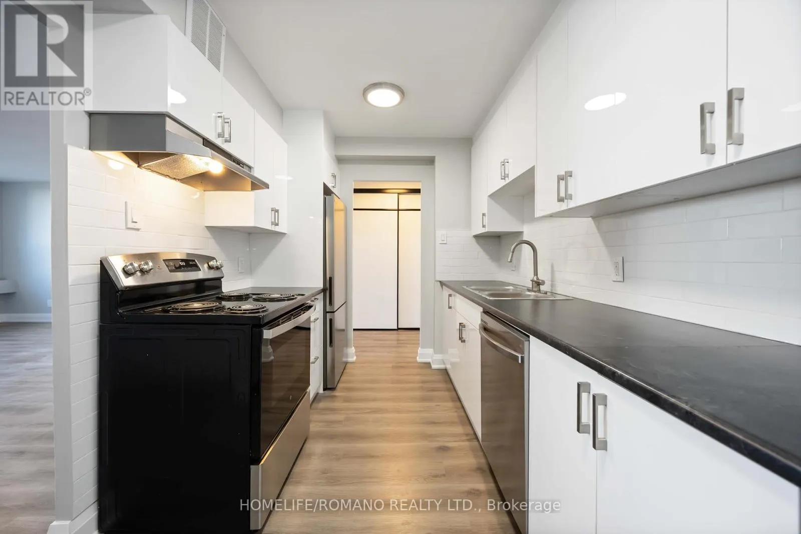 501 - 2835 ISLINGTON AVENUE