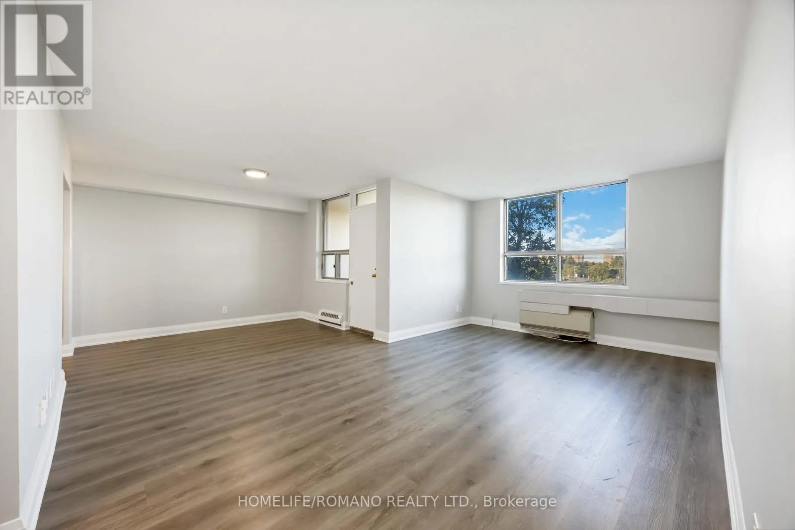 501 - 2835 ISLINGTON AVENUE