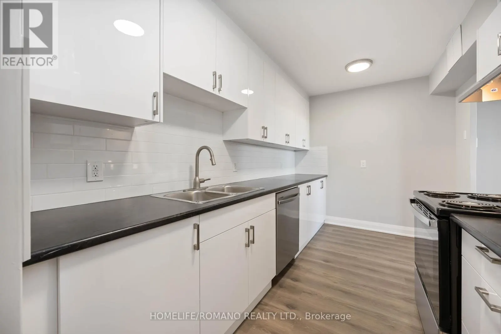 501 - 2835 ISLINGTON AVENUE