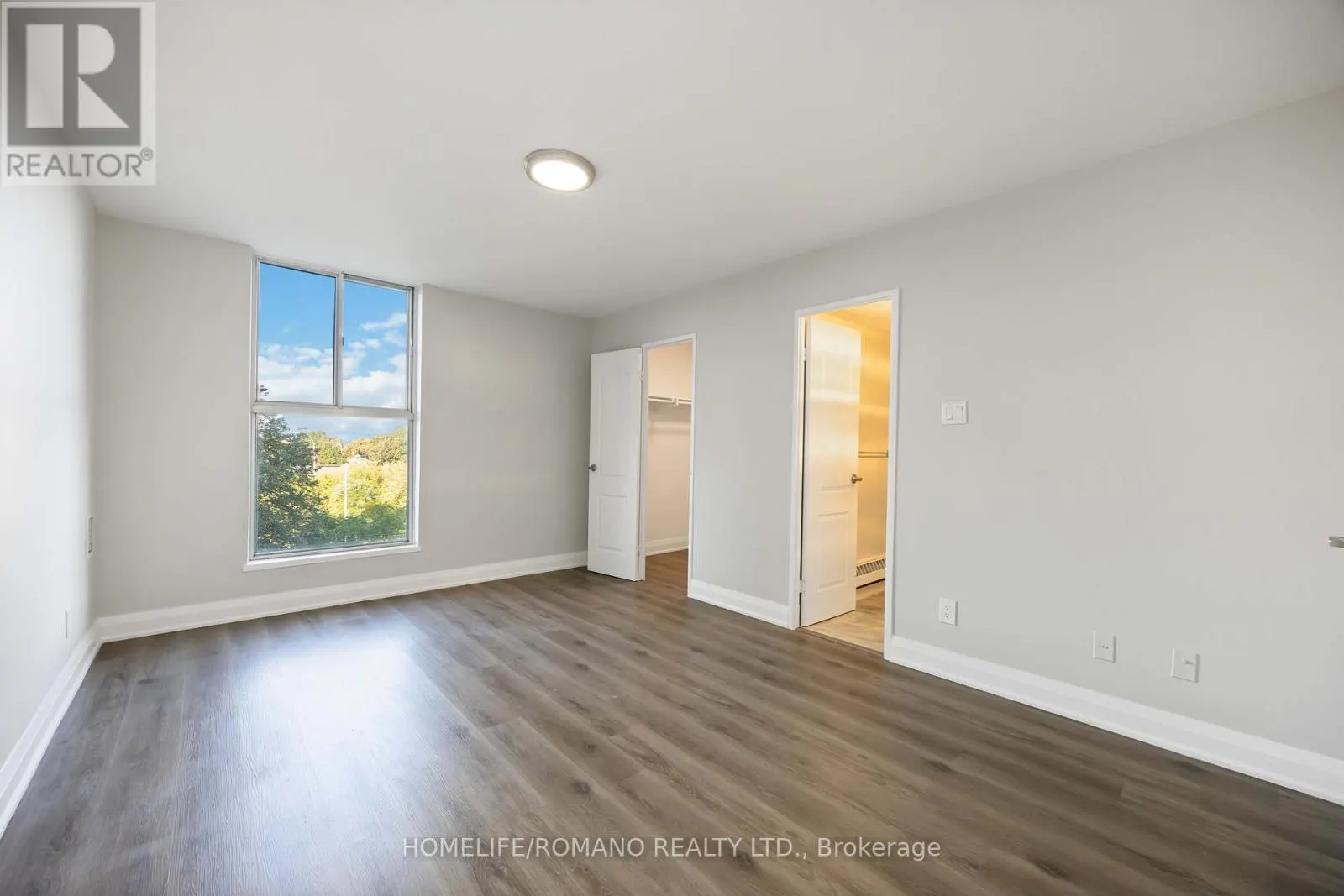 501 - 2835 ISLINGTON AVENUE