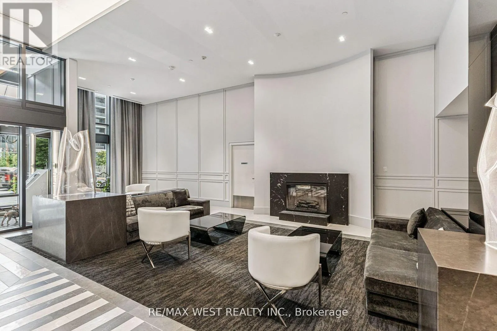 3310 - 30 GIBBS ROAD W