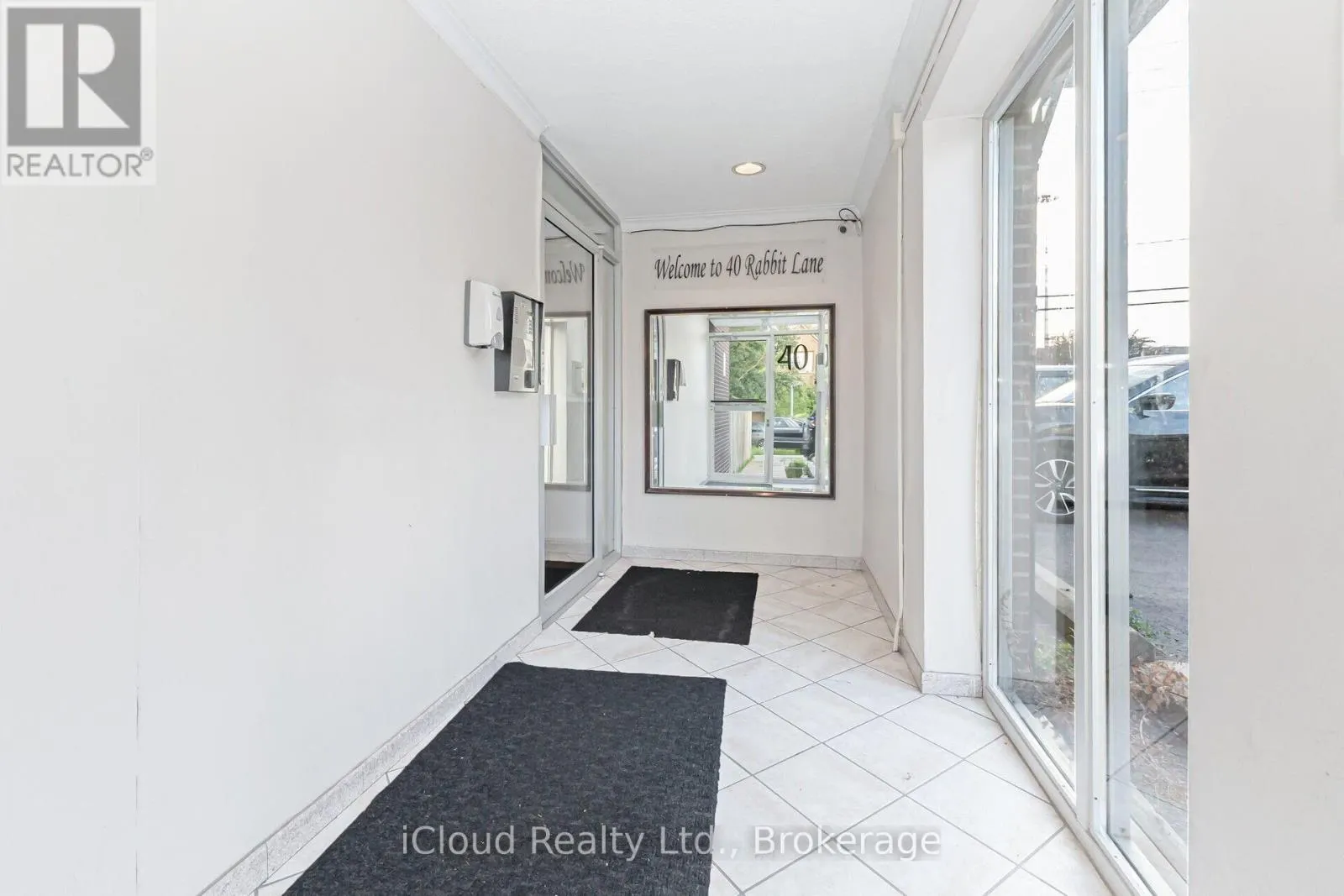 10 - 40 RABBIT LANE